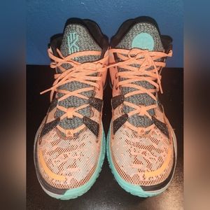 Kyrie 7 “Play for the Future”